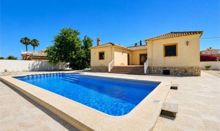 Sale - Finca / Country Property -
Catral - Catral - Country