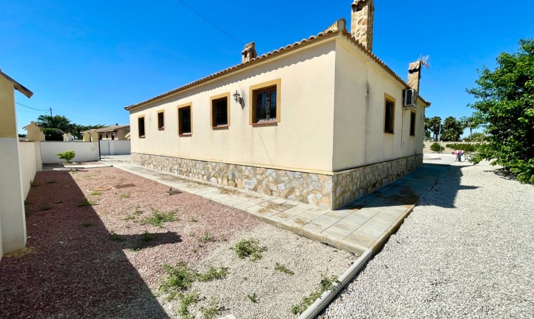 Sale - Finca / Country Property -
Catral - Catral - Country