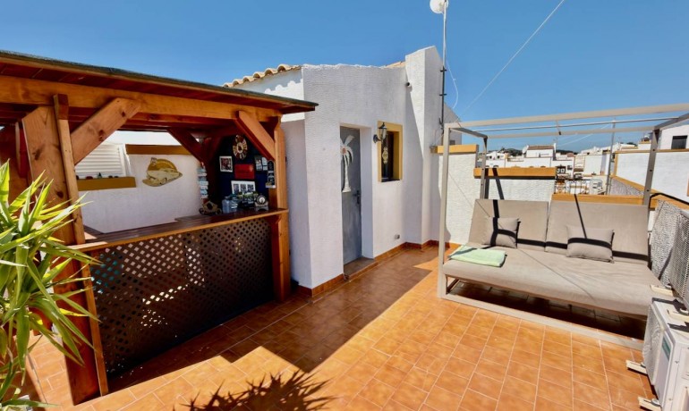 Sale - House -
Los Montesinos - Entre Naranjos / Vistabella Golf