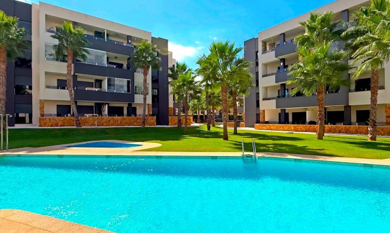 Sale - Apartment / Flat -
Orihuela Costa* - Los Altos*