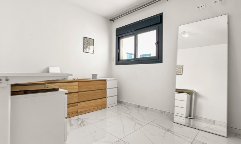 Sale - Apartment / Flat -
Orihuela Costa* - Los Altos*