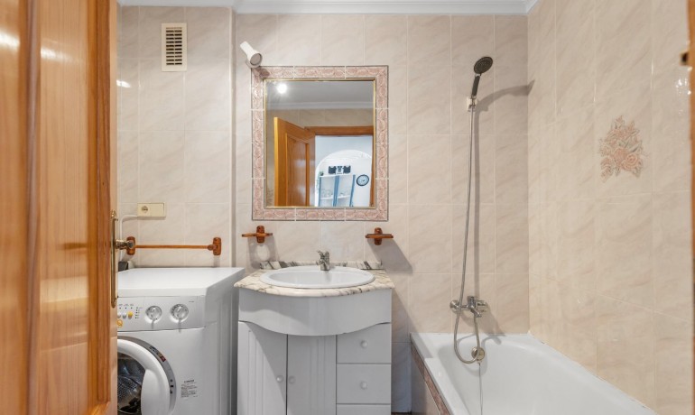 Sale - Apartment / Flat -
Guardamar del Segura* - El moncayo