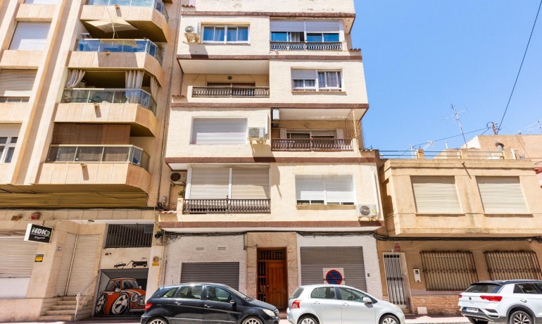 Sale - Apartment / Flat -
Torrevieja* - Puerto Deportivo