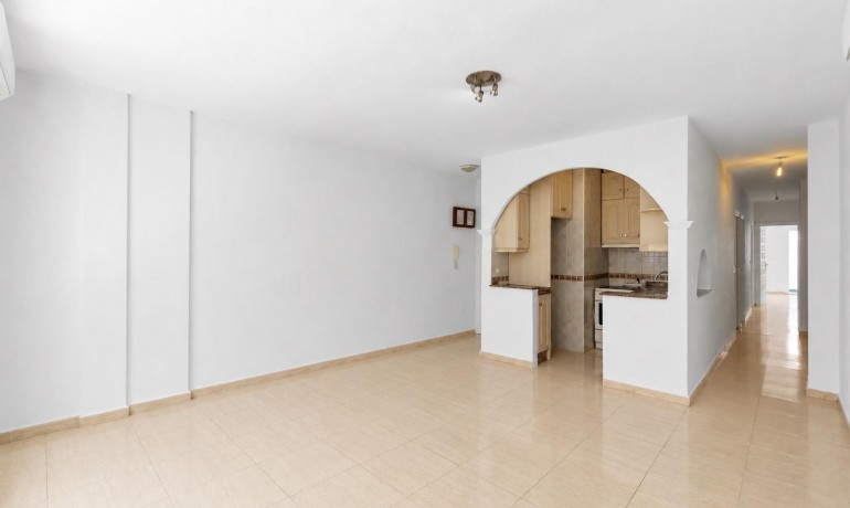 Sale - Apartment / Flat -
Torrevieja* - Puerto Deportivo