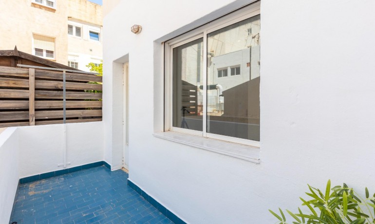Sale - Apartment / Flat -
Torrevieja* - Puerto Deportivo