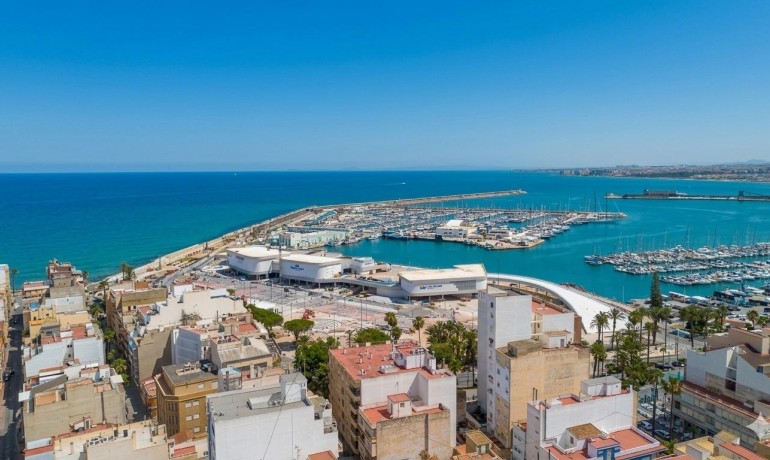 Sale - Apartment / Flat -
Torrevieja* - Puerto Deportivo