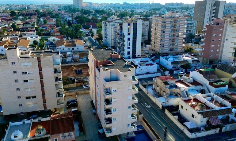 Sale - Apartment / Flat -
Torrevieja - Torrevieja - Centre