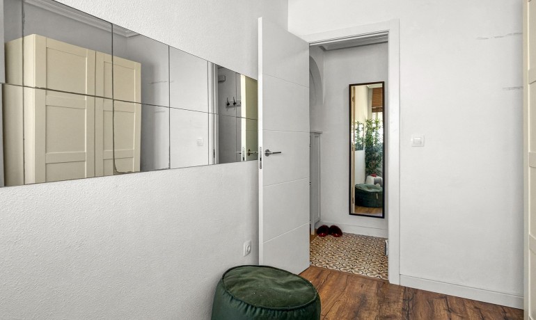 Sale - Apartment / Flat -
Torrevieja - Torrevieja - Centre