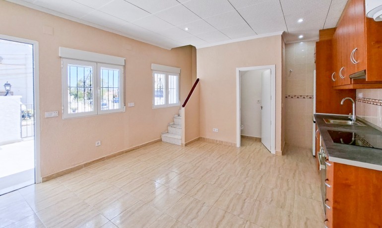 Venta - Casa -
San Fulgencio - Urb. La Marina