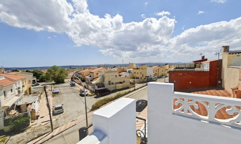 Venta - Casa -
San Fulgencio - Urb. La Marina