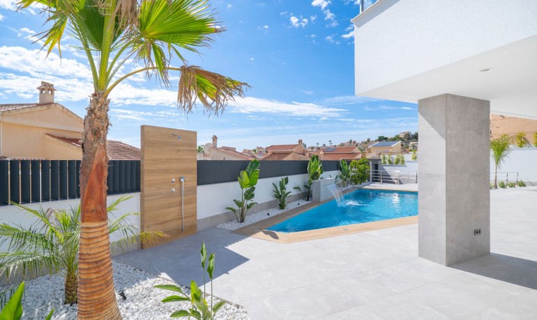 Sale - Villa -
Cuidad Quesada* - La Marquesa Golf