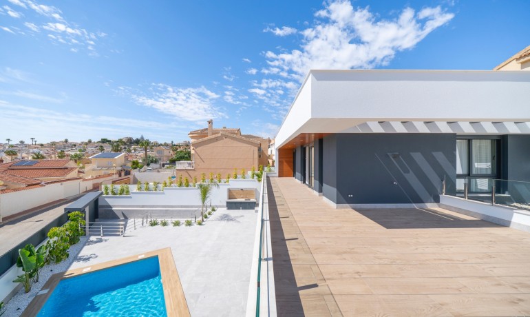 Sale - Villa -
Cuidad Quesada* - La Marquesa Golf