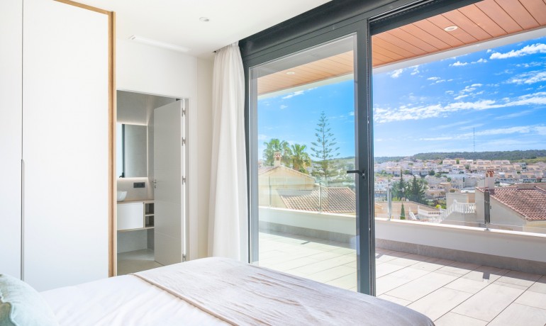 Sale - Villa -
Ciudad Quesada - La Marquesa Golf