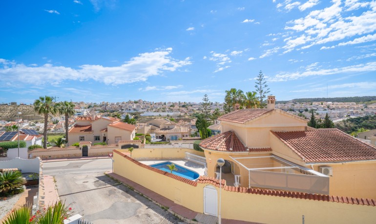Sale - Villa -
Ciudad Quesada - La Marquesa Golf
