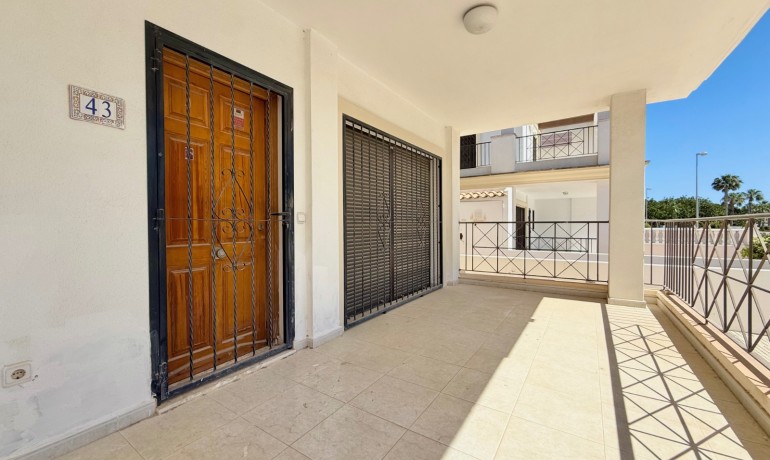 Sale - Villa -
Ciudad Quesada - Ciudad Quesada - Town