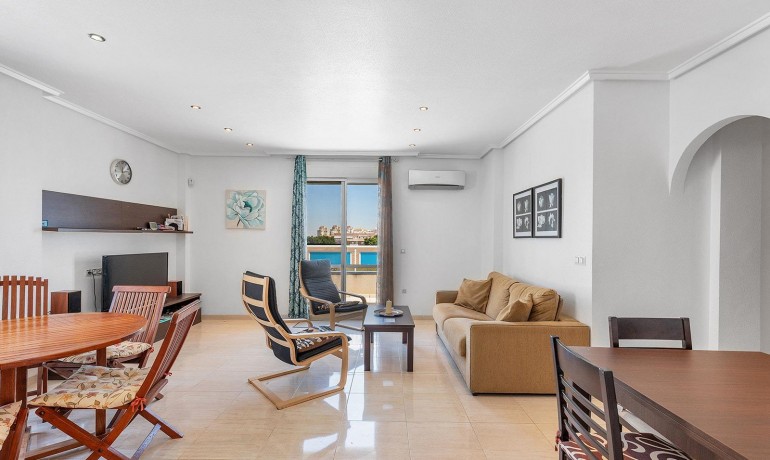 Sale - Apartment / Flat -
Torrevieja* - Estacion de autobuses