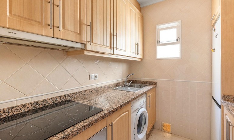 Sale - Apartment / Flat -
Torrevieja* - Estacion de autobuses