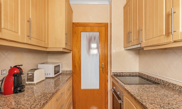 Sale - Apartment / Flat -
Torrevieja* - Estacion de autobuses