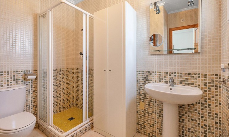 Sale - Apartment / Flat -
Torrevieja* - Estacion de autobuses