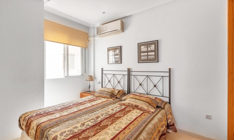 Sale - Apartment / Flat -
Torrevieja* - Estacion de autobuses