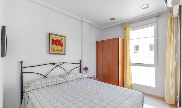 Sale - Apartment / Flat -
Torrevieja* - Estacion de autobuses