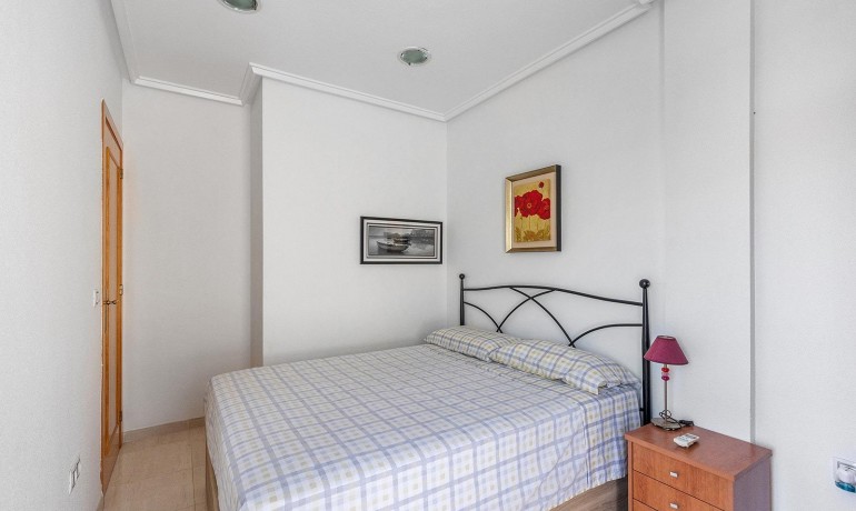 Sale - Apartment / Flat -
Torrevieja* - Estacion de autobuses