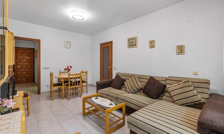 Sale - Apartment / Flat -
Torrevieja* - Estacion de autobuses
