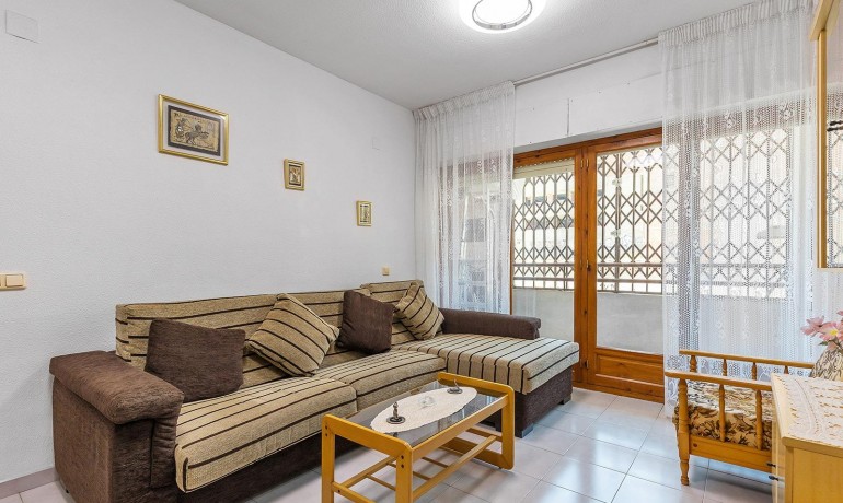 Sale - Apartment / Flat -
Torrevieja* - Estacion de autobuses