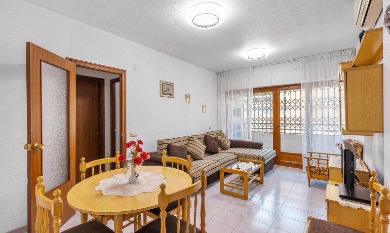 Sale - Apartment / Flat -
Torrevieja* - Estacion de autobuses