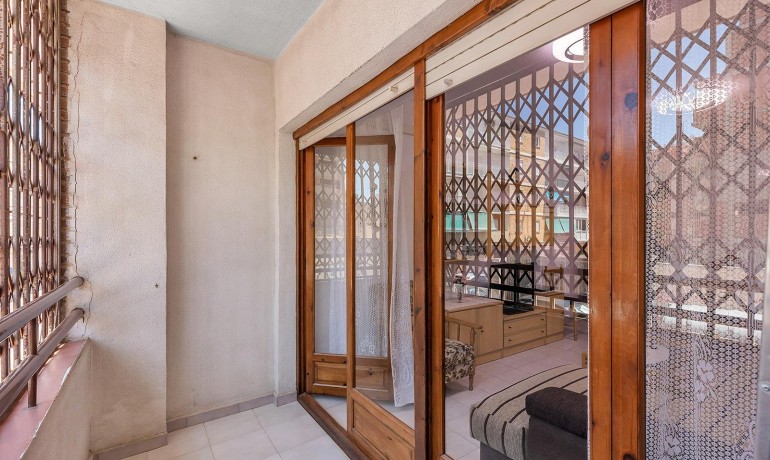 Sale - Apartment / Flat -
Torrevieja* - Estacion de autobuses