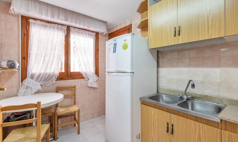 Sale - Apartment / Flat -
Torrevieja* - Estacion de autobuses