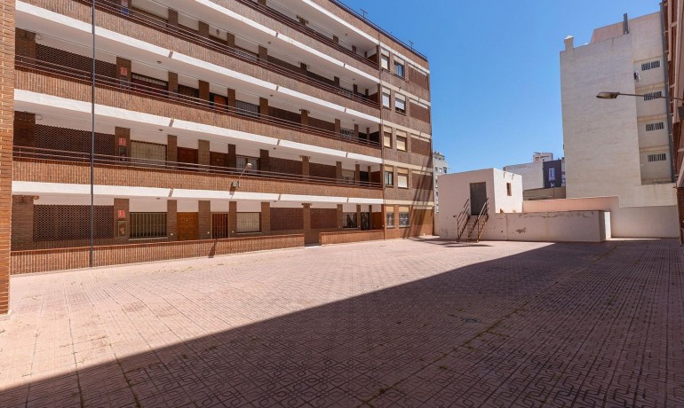 Sale - Apartment / Flat -
Torrevieja* - Estacion de autobuses