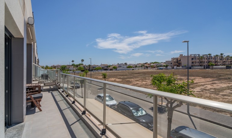 Sale - Apartment / Flat -
Pilar de la Horedada* - Mil Palmeras*