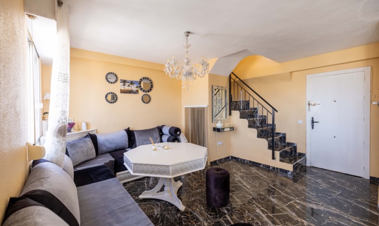 Sale - Apartment / Flat -
Torrevieja* - Mar azul