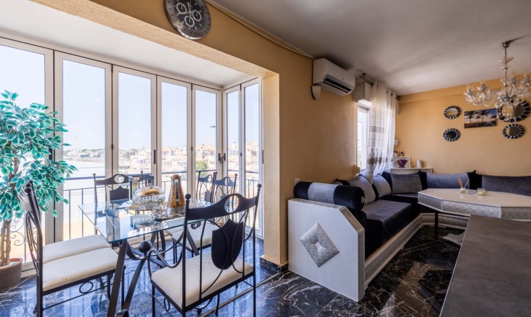 Sale - Apartment / Flat -
Torrevieja* - Mar azul
