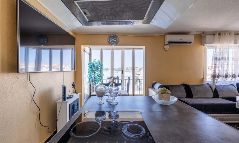 Sale - Apartment / Flat -
Torrevieja* - Mar azul