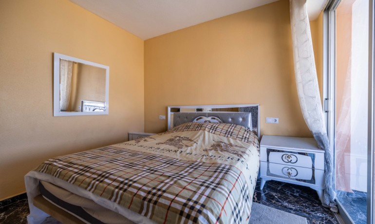 Sale - Apartment / Flat -
Torrevieja* - Mar azul