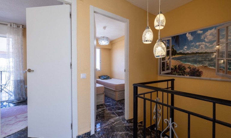Sale - Apartment / Flat -
Torrevieja* - Mar azul