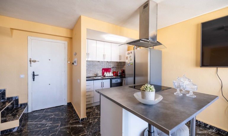 Sale - Apartment / Flat -
Torrevieja* - Mar azul