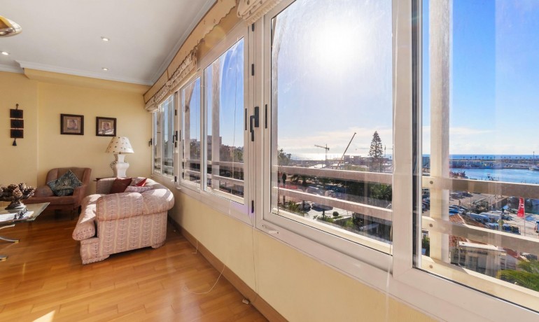 Sale - Apartment / Flat -
Torrevieja* - Centro - Muelle Pesquero