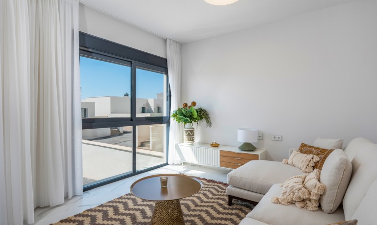 Sale - House -
San Miguel de Salinas* - Bellavista