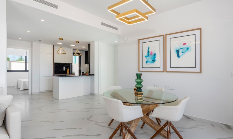 Sale - House -
San Miguel de Salinas* - Bellavista