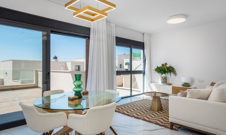 Sale - House -
San Miguel de Salinas* - Bellavista
