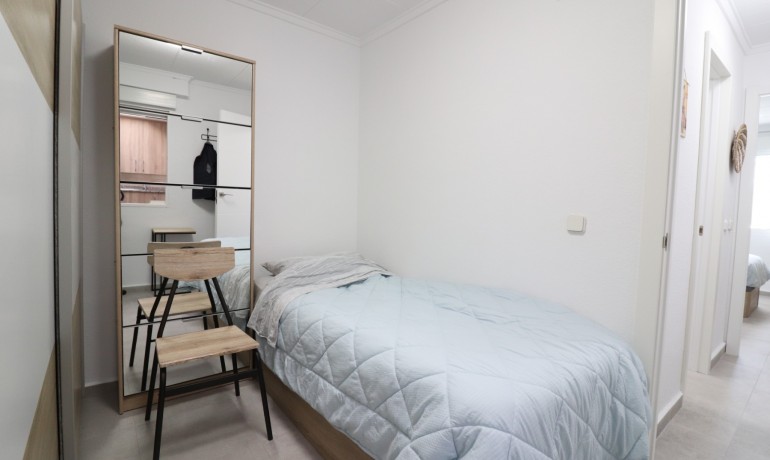 Sale - Apartment / Flat -
Torrevieja - El Chaparral