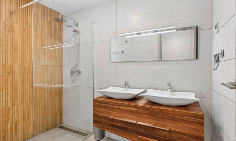 Venta - Villa -
Guardamar del Segura - El Raso