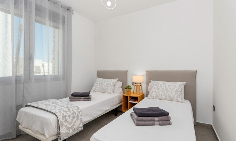 Venta - Villa -
Guardamar del Segura - El Raso