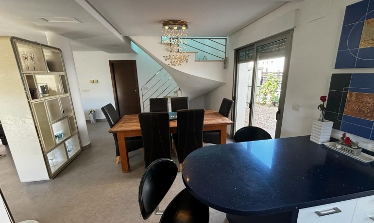 Sale - Villa -
Cox - Cox - Country