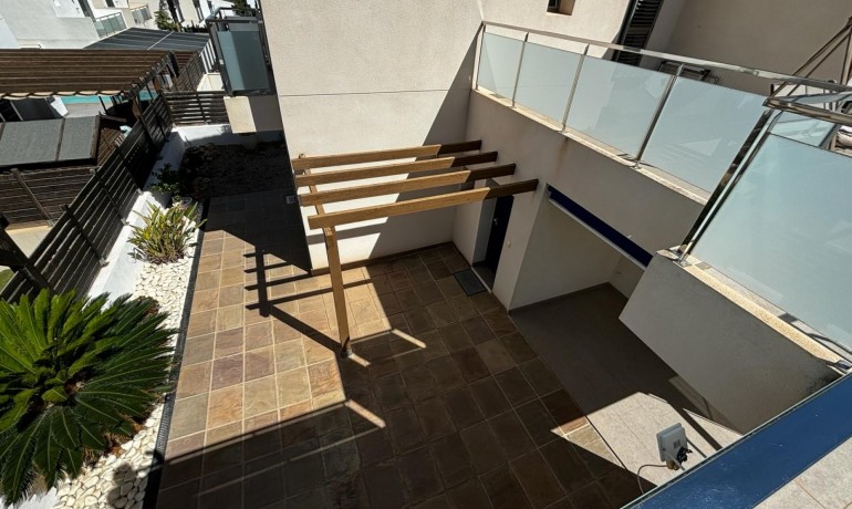 Sale - Villa -
Cox - Cox - Country