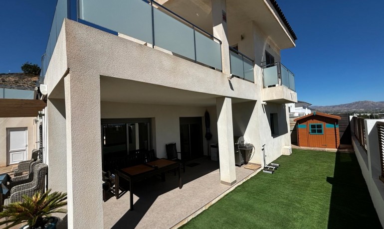 Sale - Villa -
Cox - Cox - Country