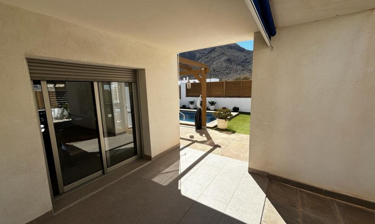 Sale - Villa -
Cox - Cox - Country